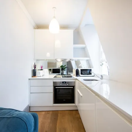 Appartamento 2Bed Cosy Flat In Vibrant Fitzrovia Londra Esterno foto