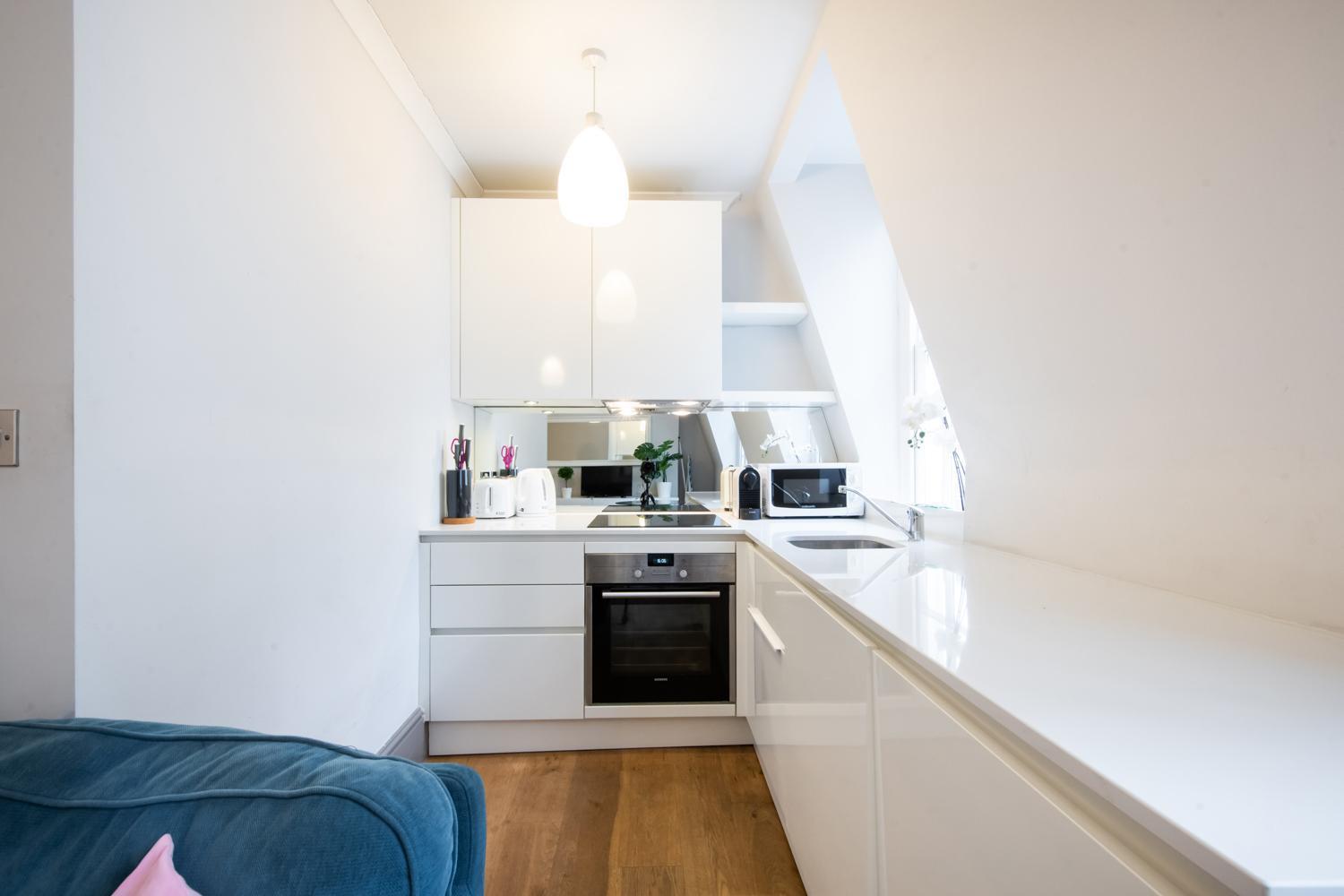 2bed Cosy Flat In Vibrant Fitzrovia Апартаменты *